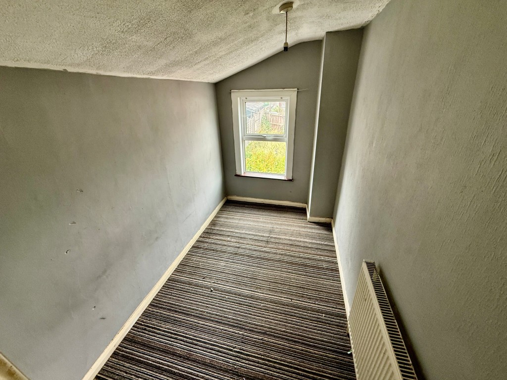 Lot: 155 - MID-TERRACE HOUSE FOR REFURBISHMENT - Bedroom three